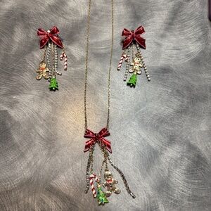 Betsy Johnson - bows/gingerbread